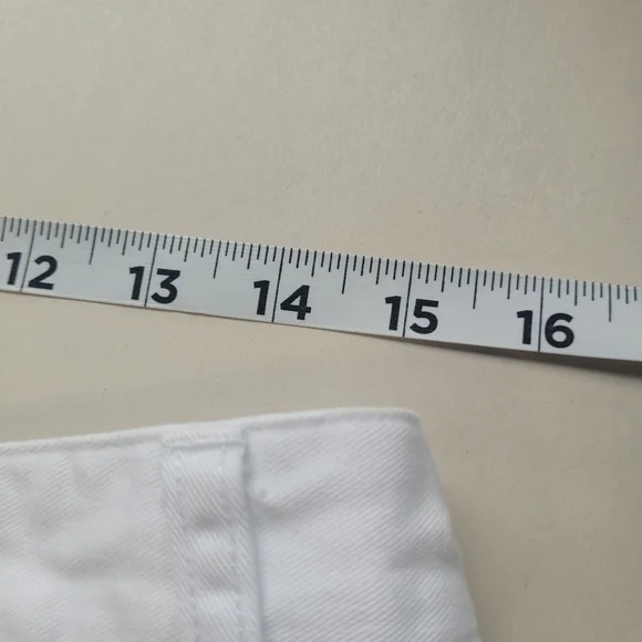 Vintage Tommy Hilfiger Shorts Size 34 White Golf Casual Chino Y2K Mens - Picture 7 of 9